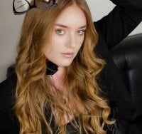 ChuDonnelly's webcam live show
