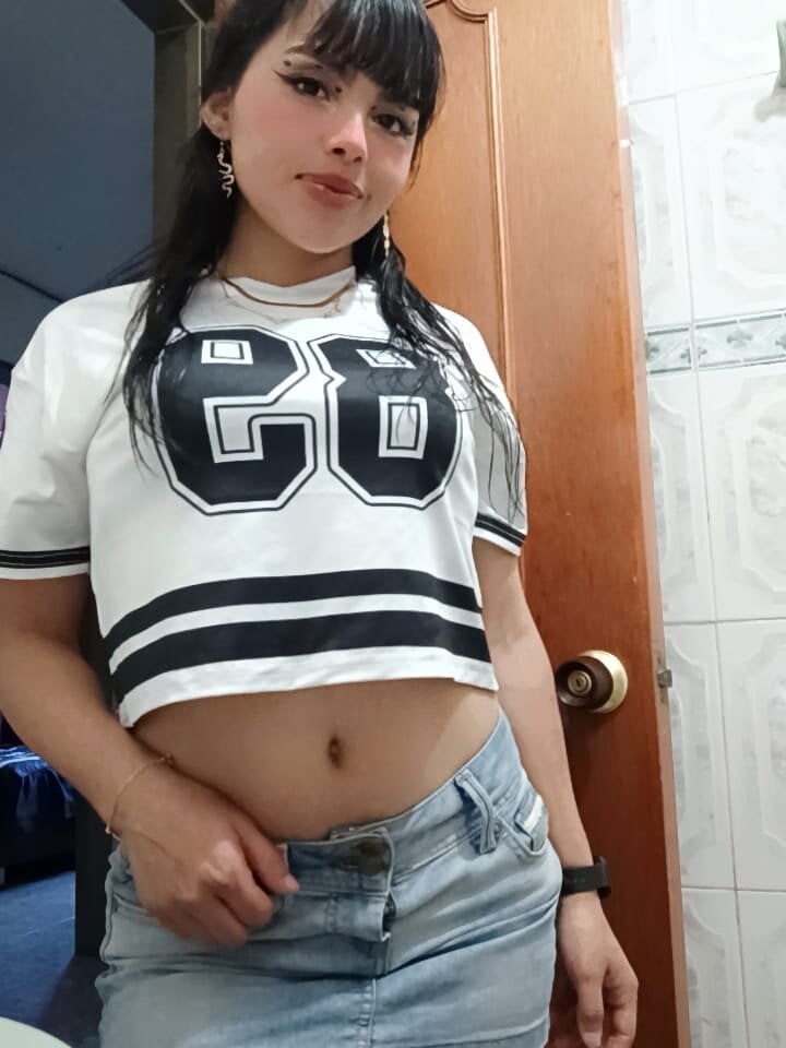 scarlet-hot_ from stripchat