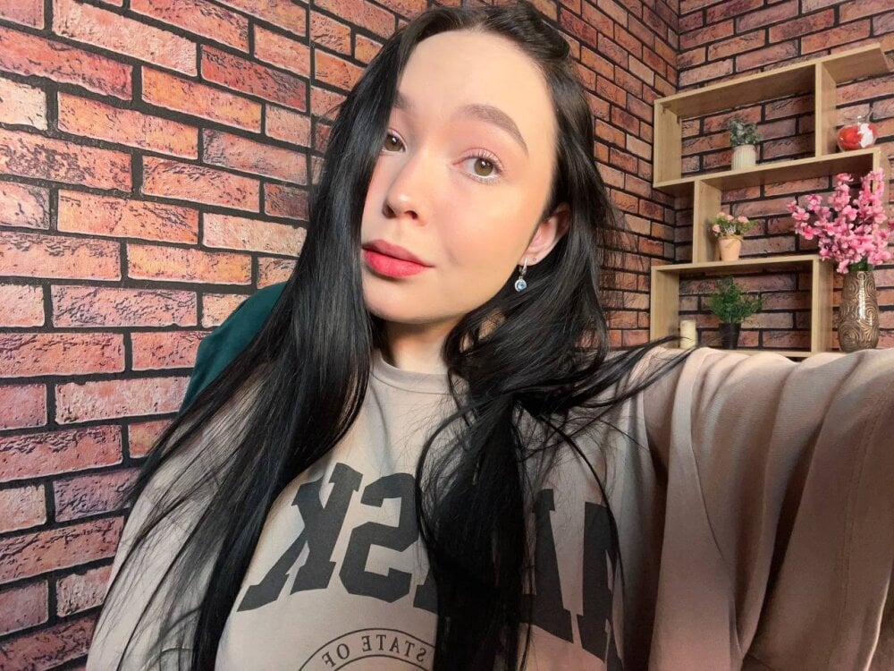 Moody__Mary live cam model at StripChat