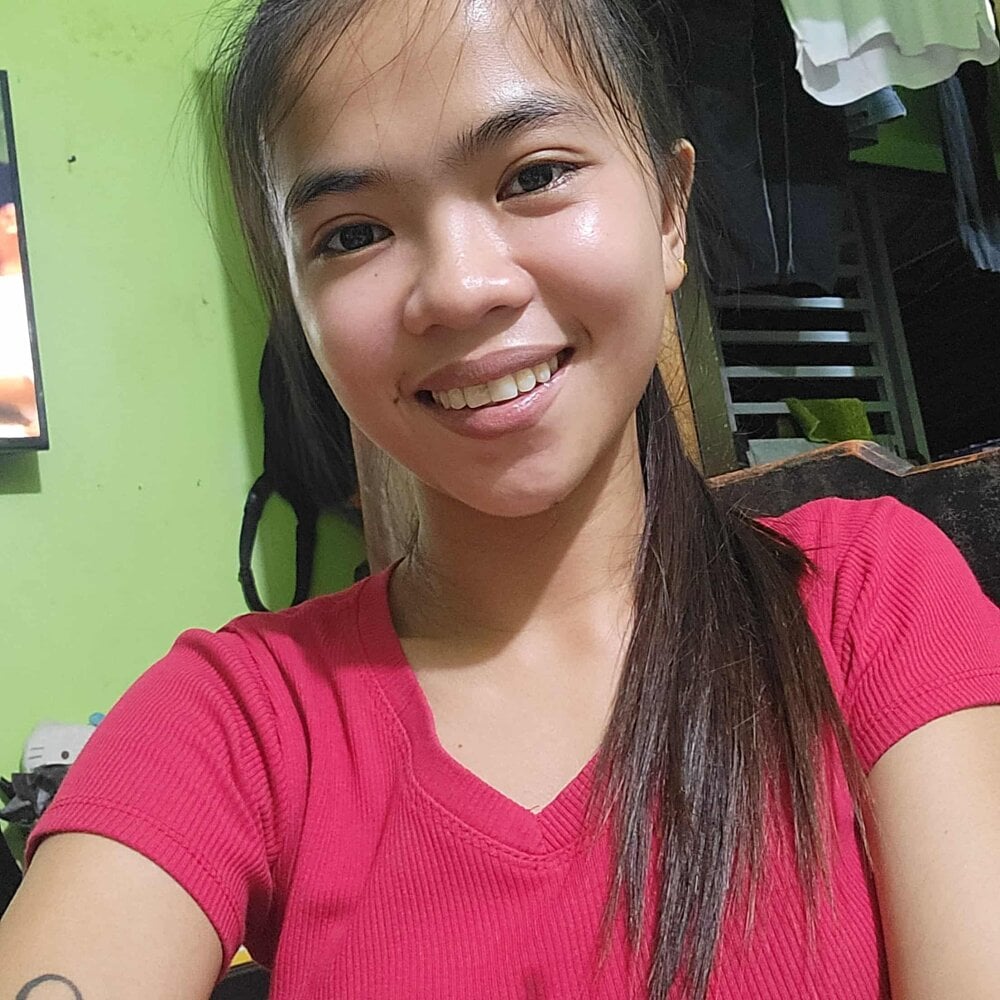 sexlivecamsites.com ursexy_pinay_skinnyxx livesex profile in in-a-rose-garden cams