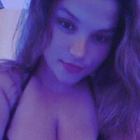 ChicaFresaboobs' Offline Chat Room