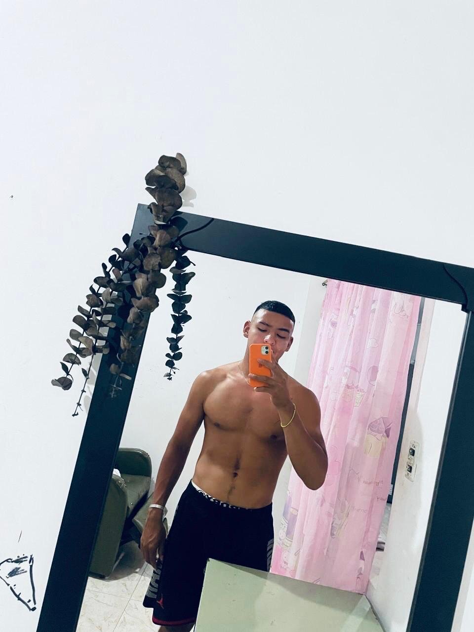 Bamihian_camarom