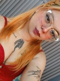 dulcee_miel's webcam live show
