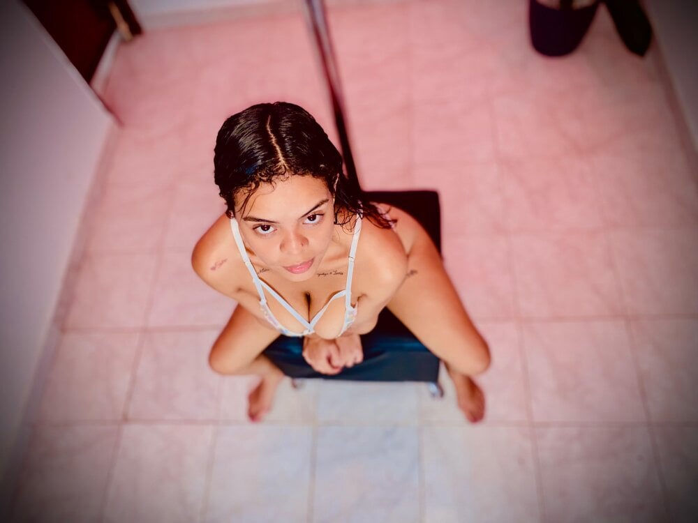 lily_harmonny profile