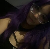 Abril_Luna's Offline Chat Room