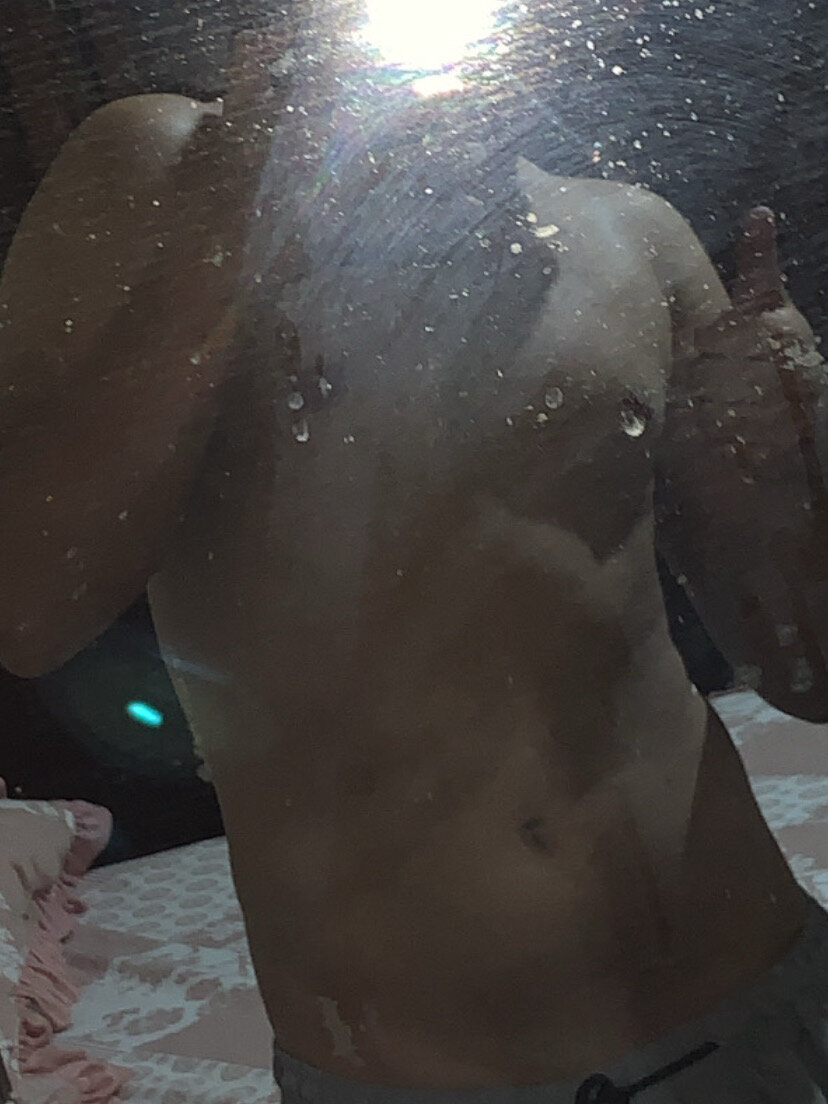 novinhobundudox's most recent online preview