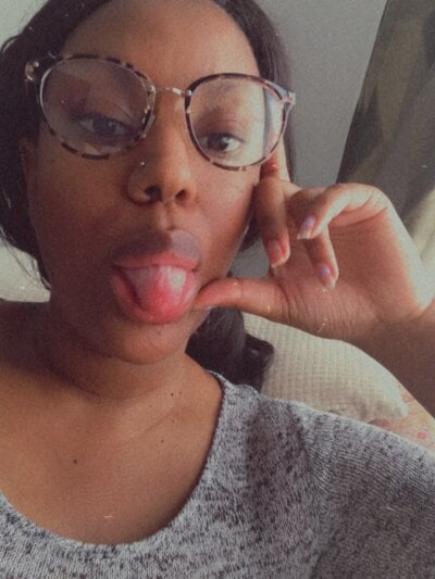 LavenderBuxton on StripChat