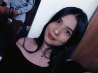 gaby_cute69's Offline Chat Room