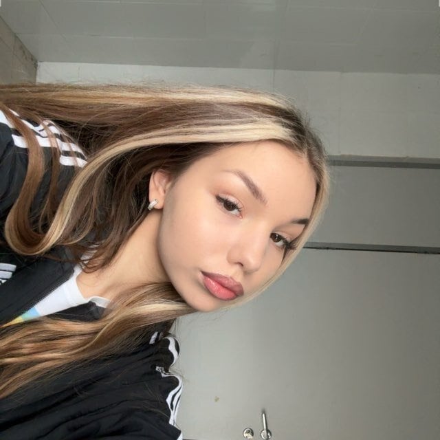 privat-livecam.com bmw_m3 livesex profile in place-where-live-fun cams