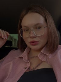 Nata102's webcam live show