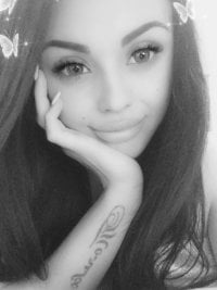 Alinasweet's Offline Chat Room