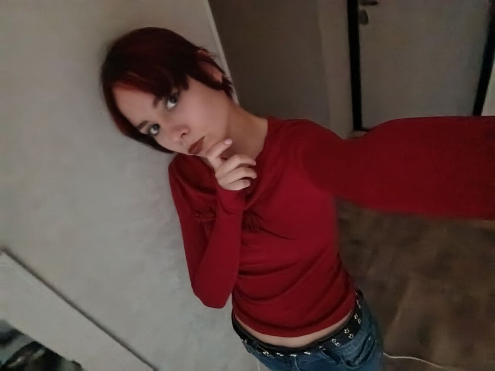laveraewig from stripchat
