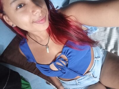 sarah-sh from stripchat