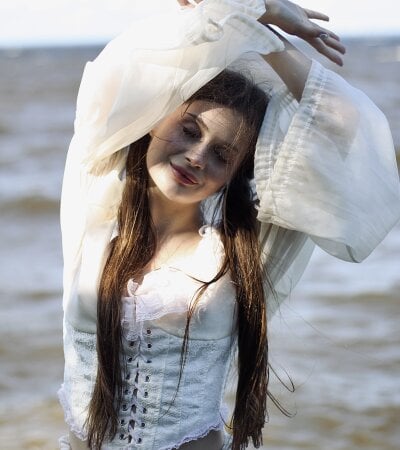 mmelicious - luxurious privates white