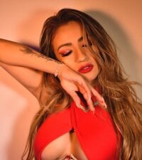 IrisManson_ Adlı Modelin Çevrimdışı Sohbet Odası