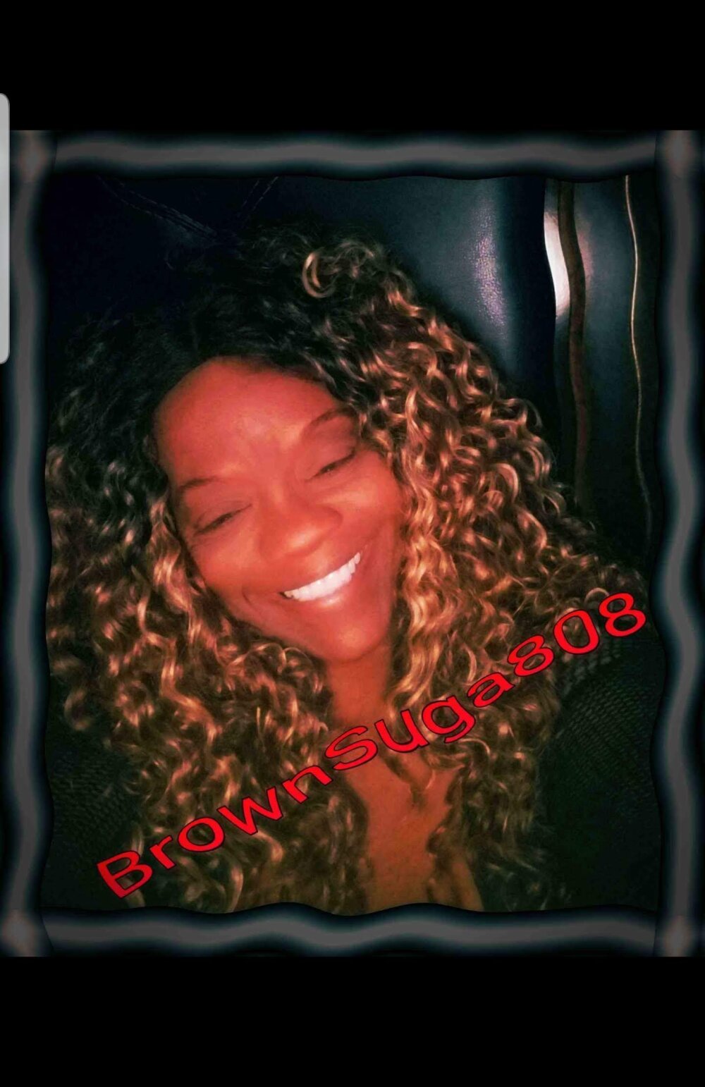 BrownShuga-N-2Broke_HOES' Offline Chat Room