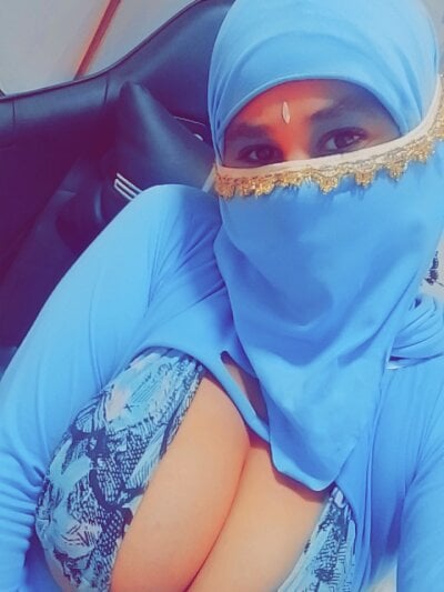 Shadiaa_boobs - striptease arab
