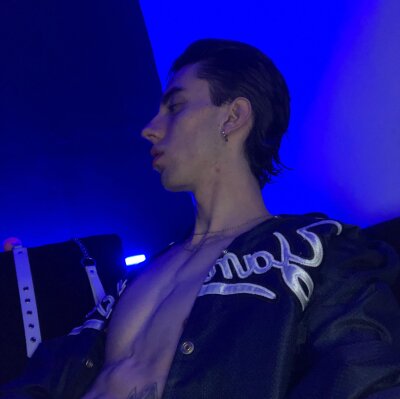 Redmen69 Male New Online Webcam Chat