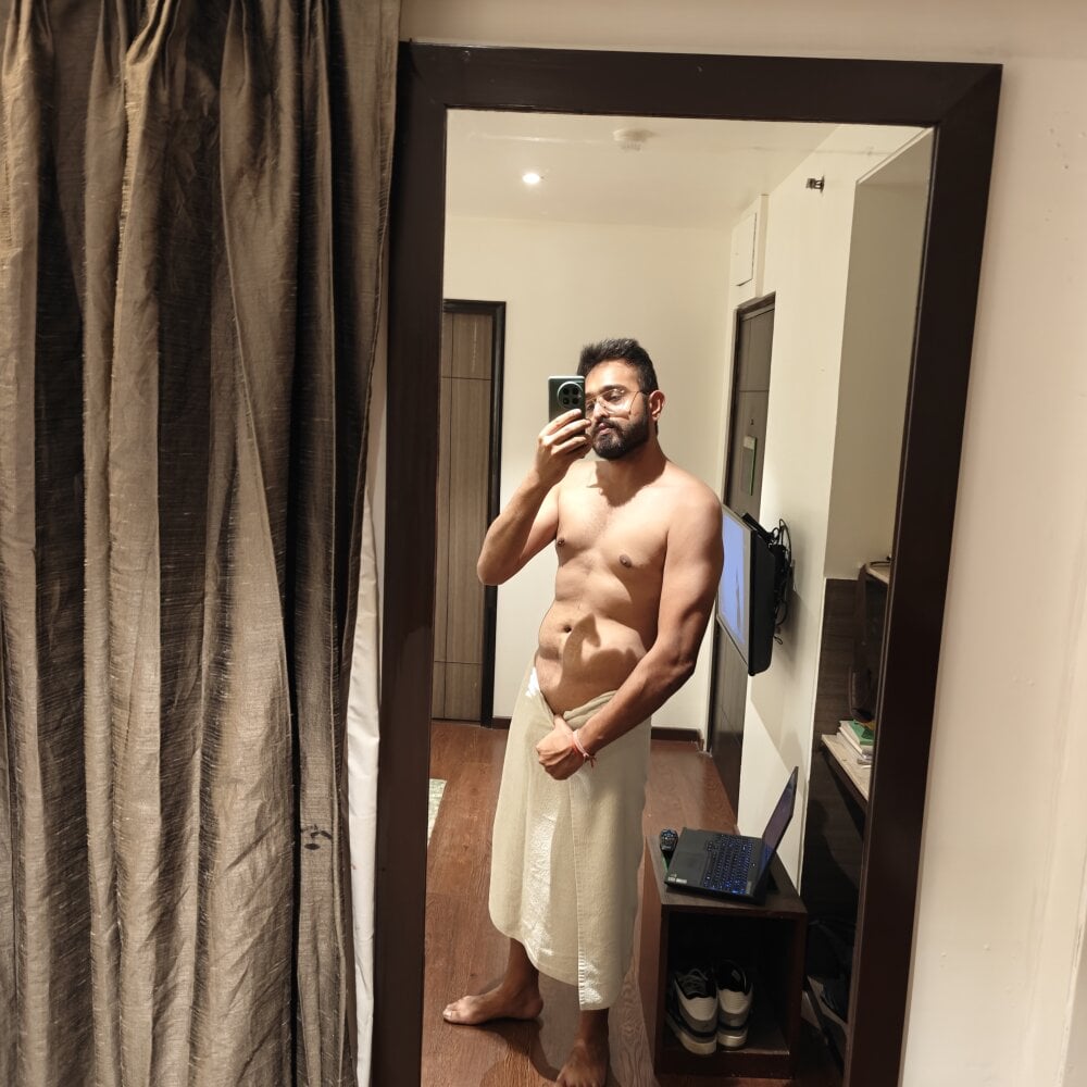 FreakydesiIndiandaddy profile