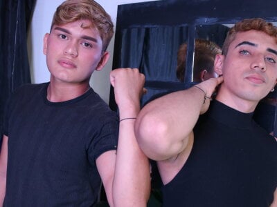 Daring_sexy_boys