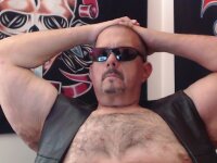 DarkSicilianDom's Offline Chat Room