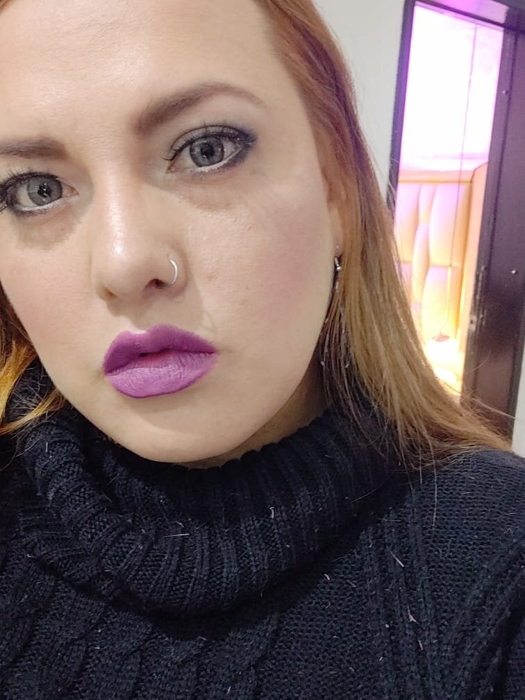 sexlivecamsites.com ivory_seduce livesex profile in en-un-lugar-feliz cams