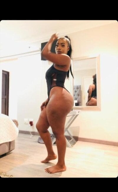 BlaqDiamond32 - Stripchat Girl 