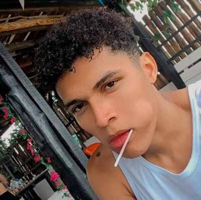 edwar_peterson from stripchat