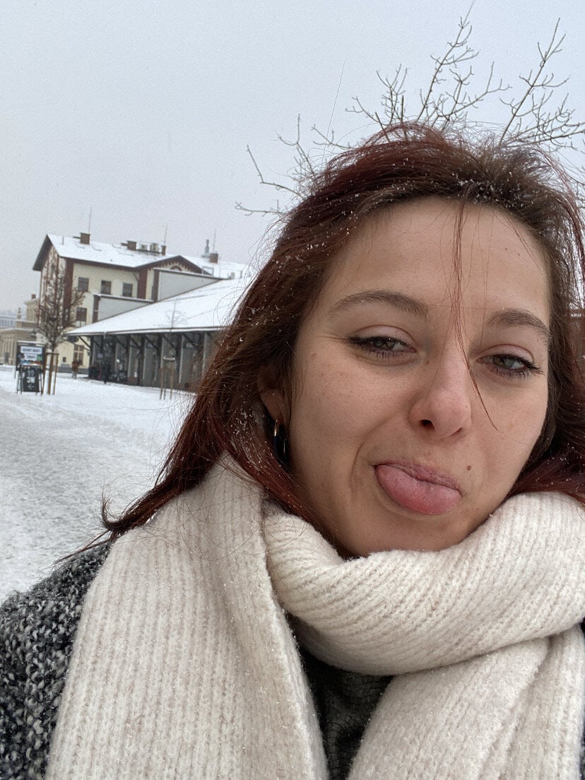 Leontinaforyou Offline XXX-Chat