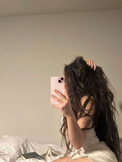 Elina-Marina on StripChat