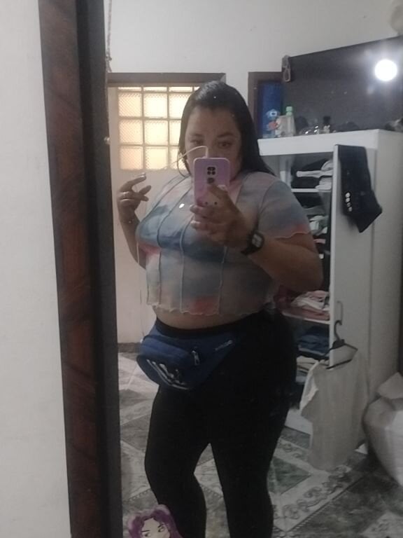 alicebigtits69