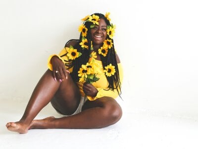 striptease webcam Thick African Ebony
