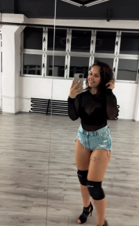 twerkgirl69mmh's Offline Chat Room