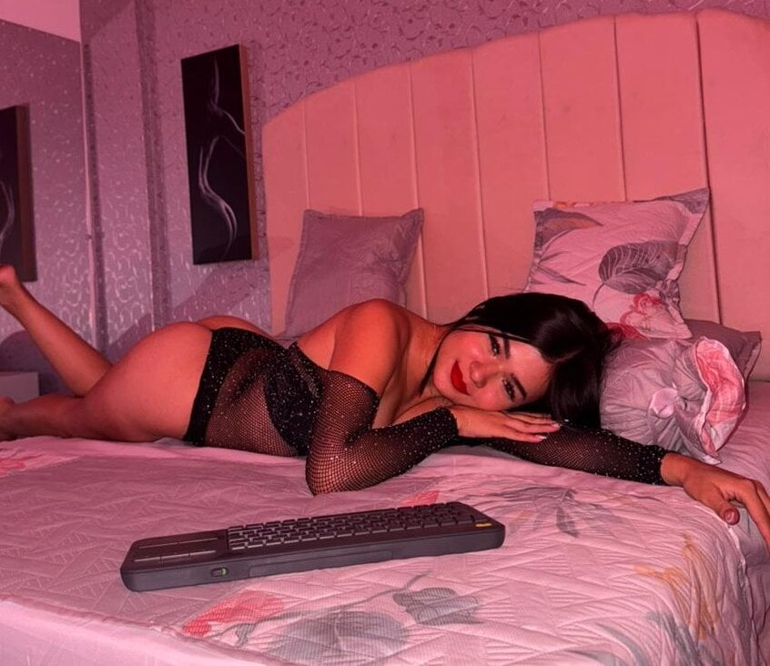 bestlivesexchat.com danivelvet livesex profile in latino cams