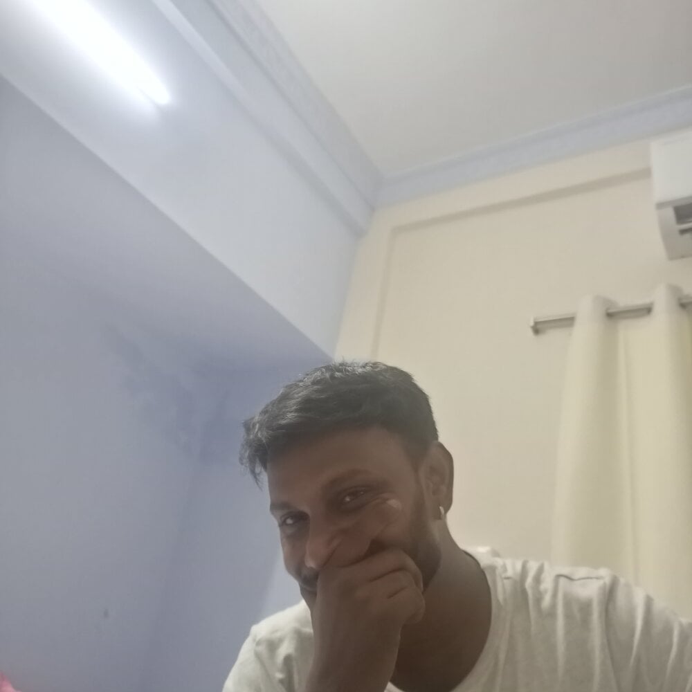 crezyriya2 from stripchat