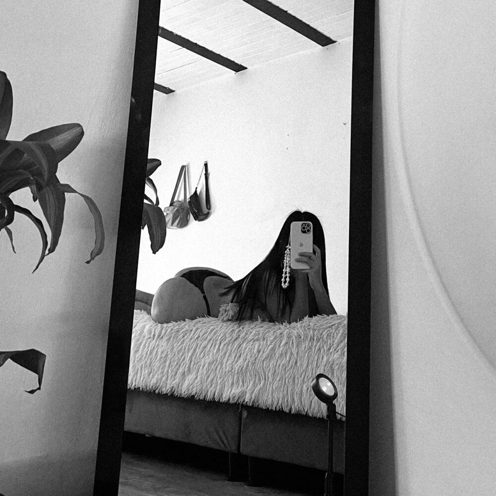 iamjulieta profile