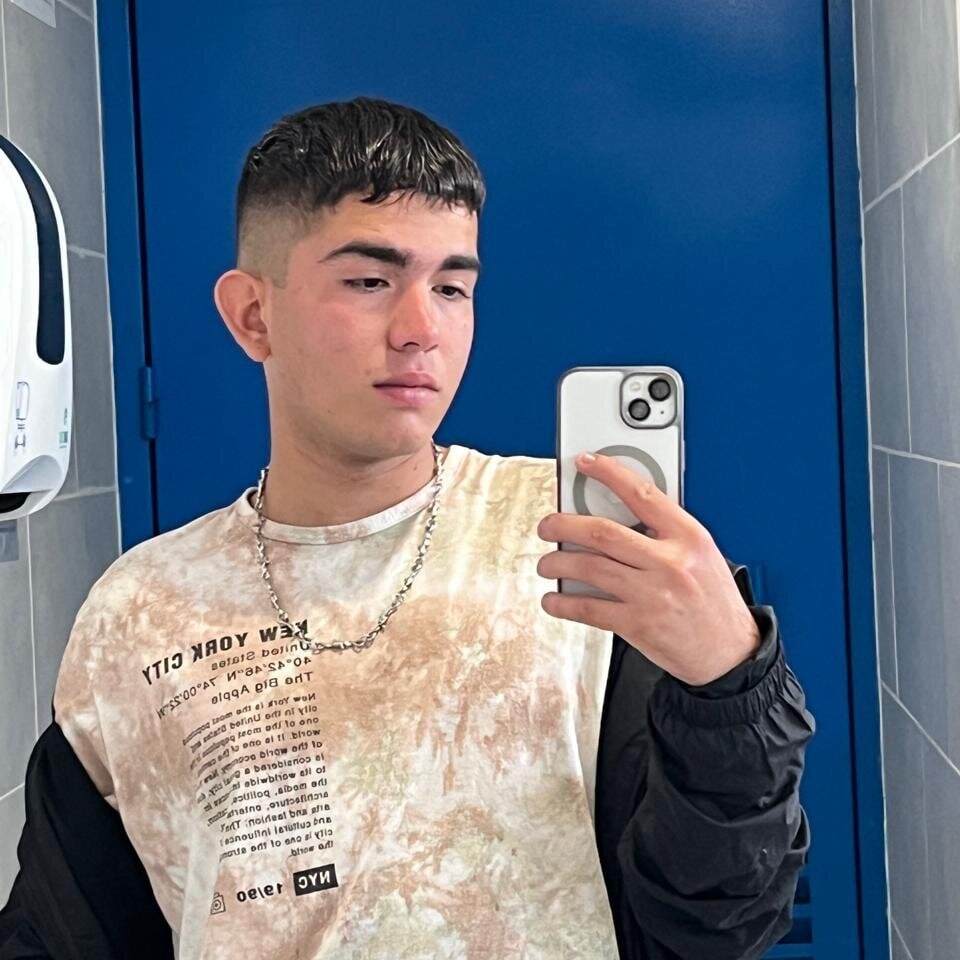 cyrus_wlaker from stripchat