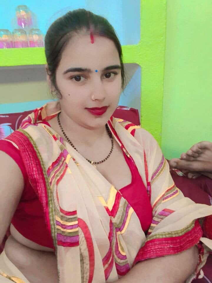 Baby_Muskan live cam model at StripChat