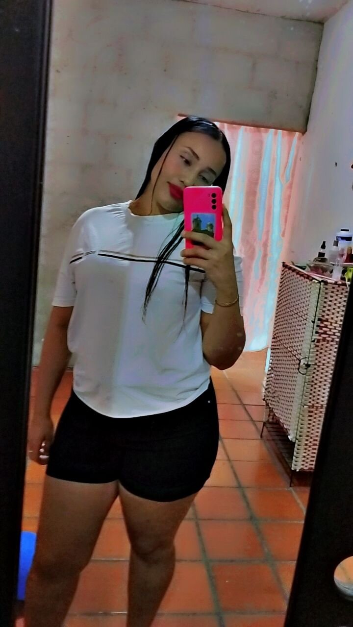 rubihornybitch