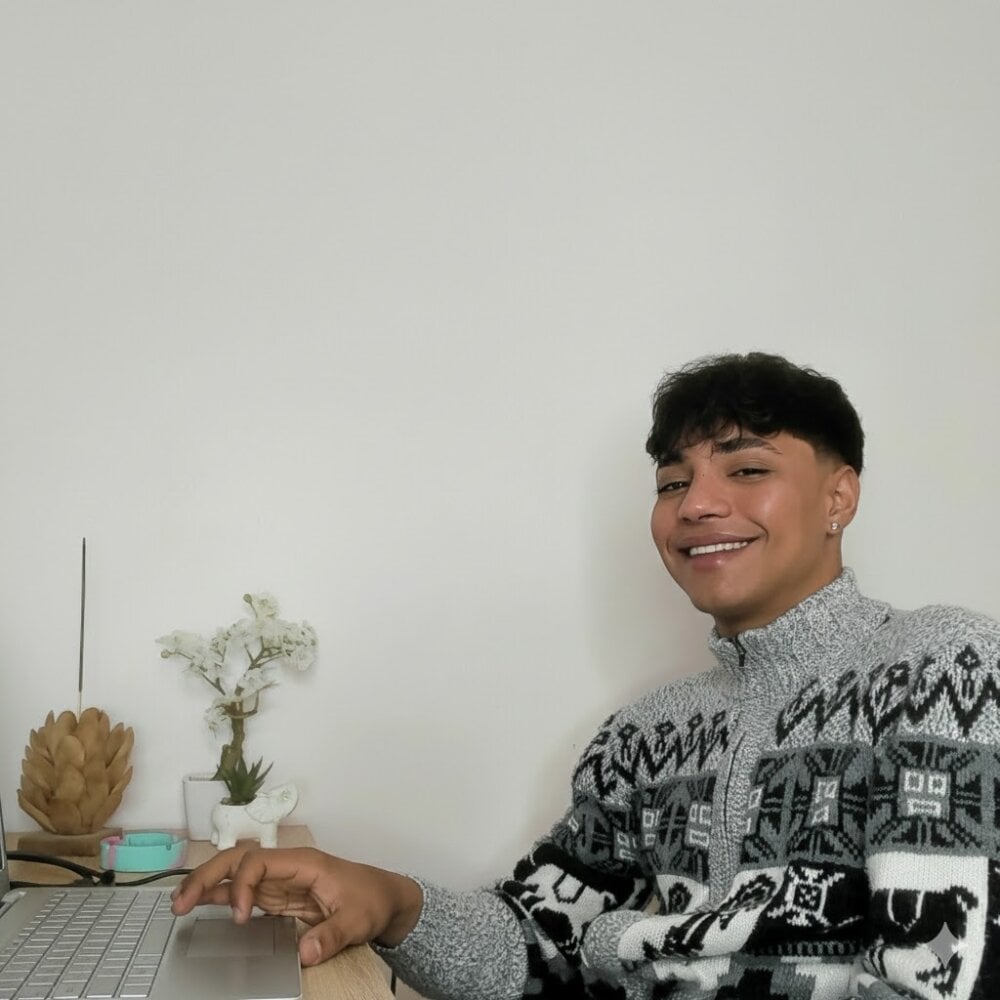 jonmaykolrose from stripchat