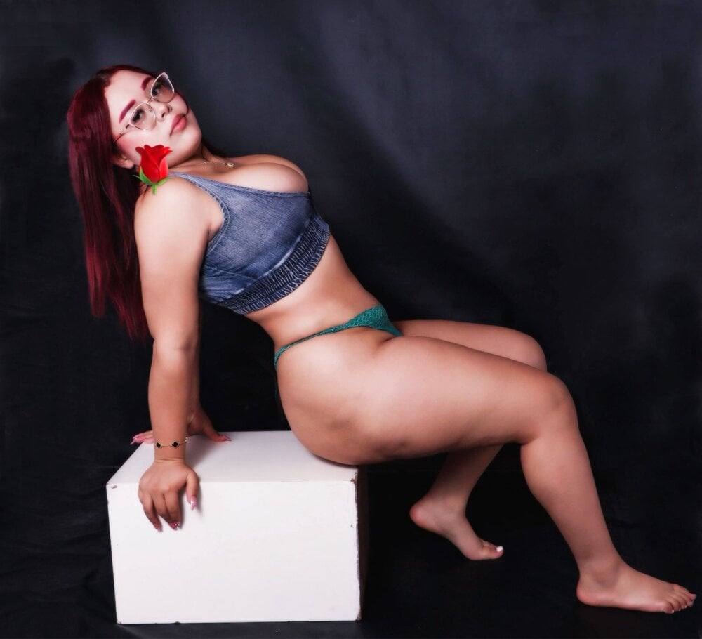 meloddy_ruuiz from stripchat