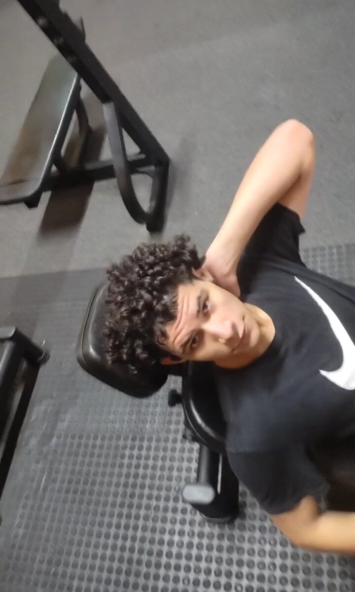 Pedrosoaress0033's Offline XXX Chat