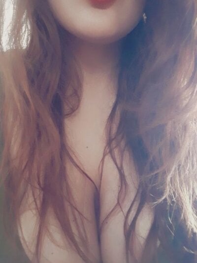 AdharaLujan on StripChat