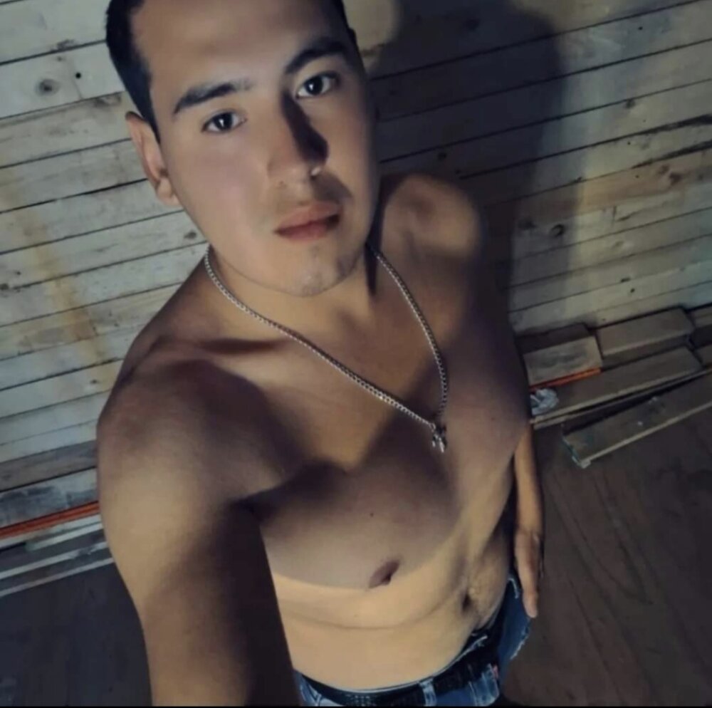 sandrolokillo's Offline Chat Room