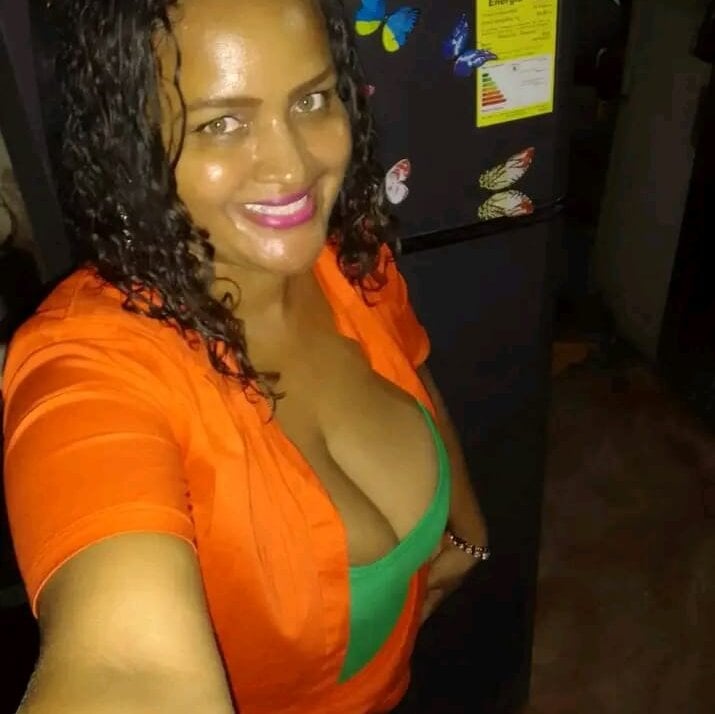 big_nina_tits_ds from stripchat