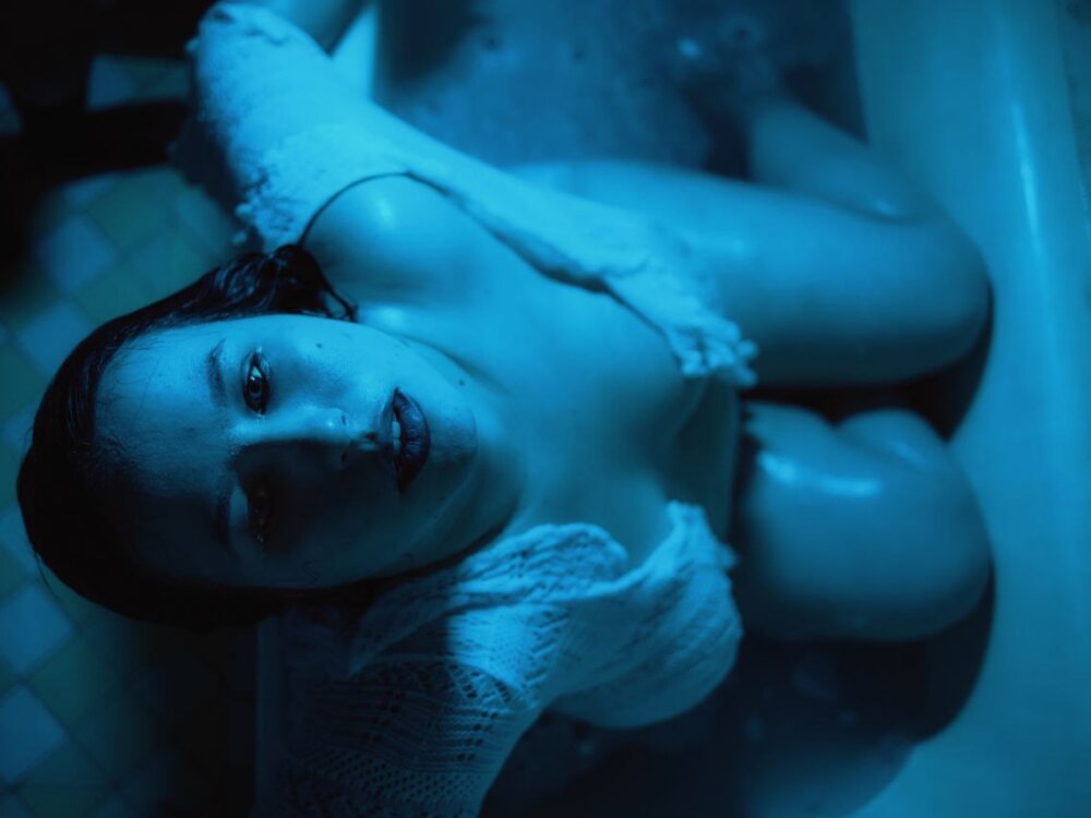 Live sex webcam photo for Miss_GwenKiss #289907703