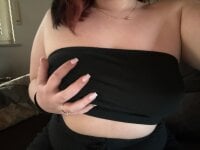 hotbabes69960's Offline Chat Room