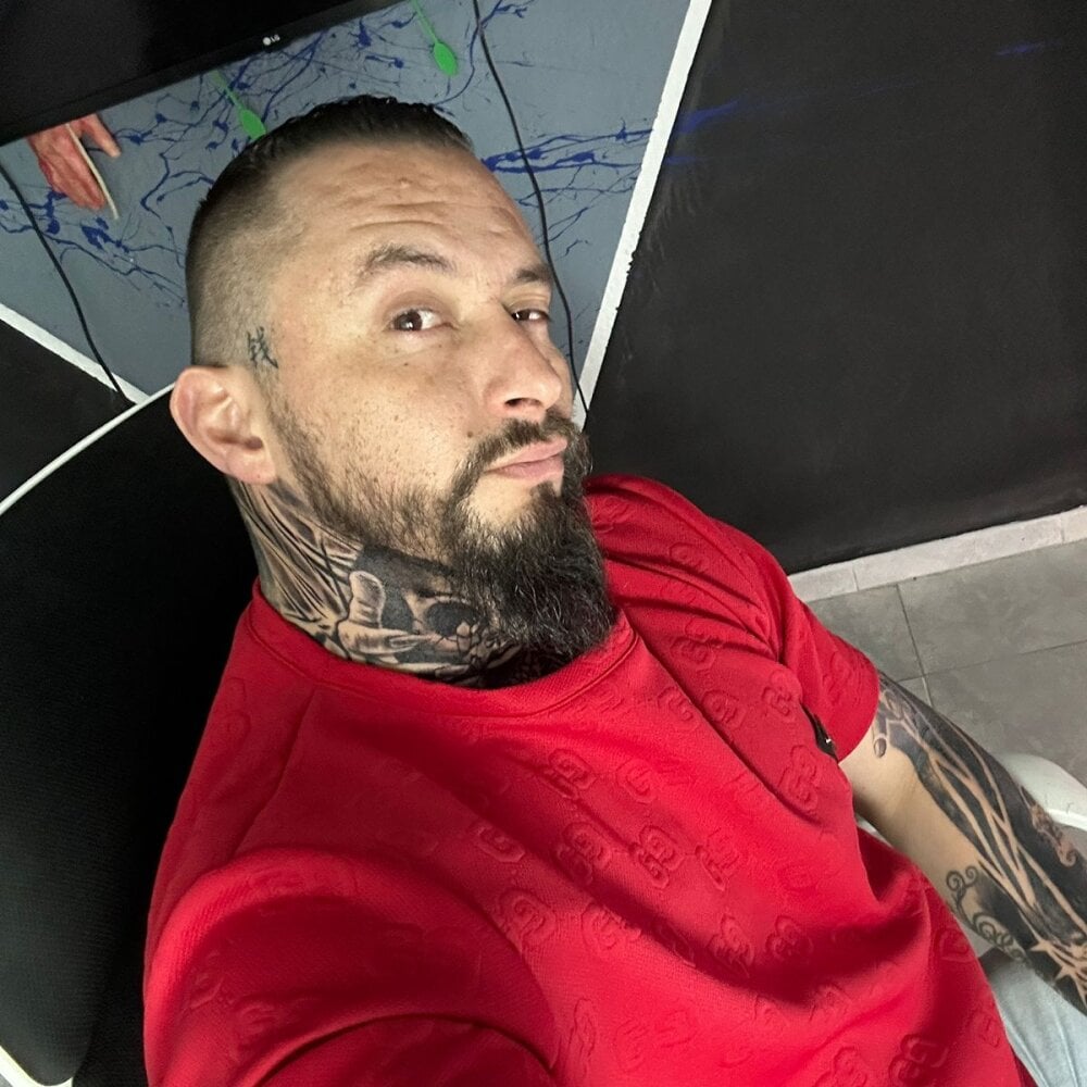 thiago_pg566 from stripchat