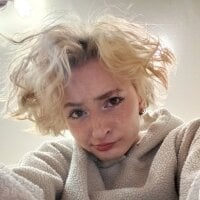 AmyGrok's webcam live show