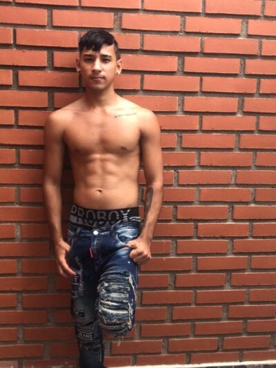 Carlos_Yop - Stripchat Boy 